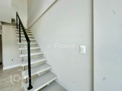 Image 7 - 1015212