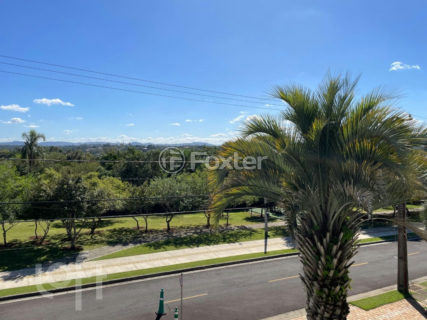 Image 26 - 1015221
