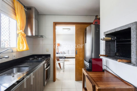 Image 8 - 1015224