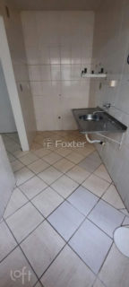 Image 4 - 1015268