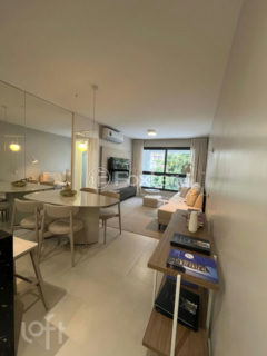 Image 2 - 1015284