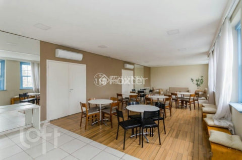 Image 30 - 1015285