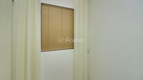 Image 38 - 1015288