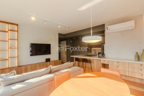 Image 3 - 1015295
