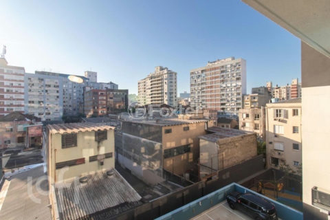 Image 8 - 1015297