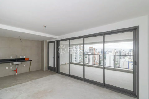 Image 7 - 1015300