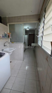 Image 37 - 1015356