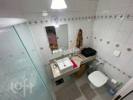 Image 9 - 1015373