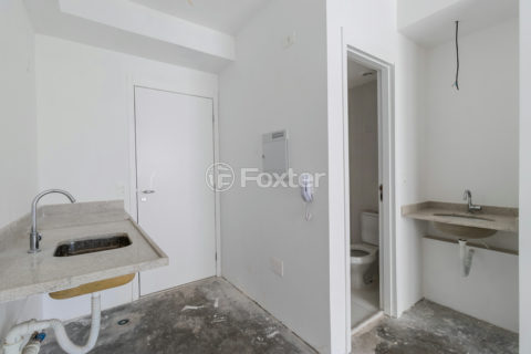 Image 37 - 1015382