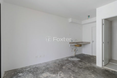 Image 31 - 1015382