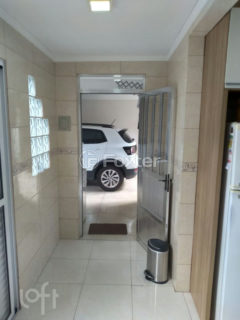 Image 7 - 1015386