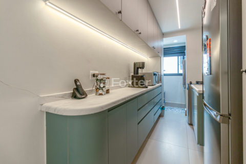 Image 22 - 1015409