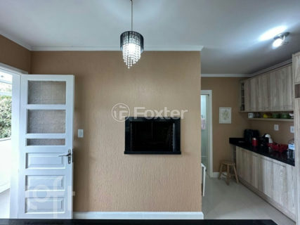 Image 3 - 1015416
