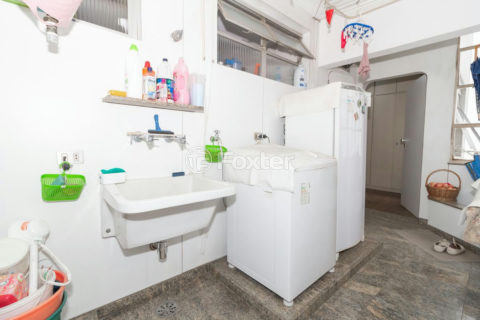 Image 32 - 1015419