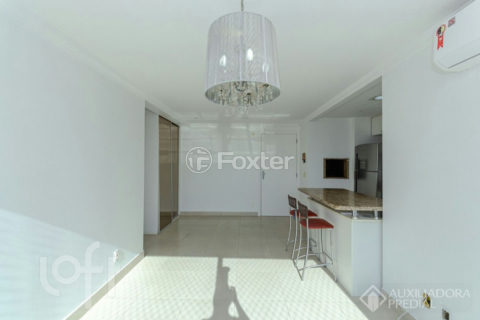 Image 44 - 1015423