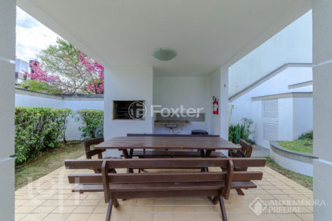 Image 37 - 1015423