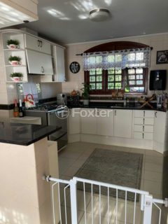 Image 20 - 1015430