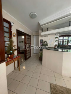 Image 11 - 1015430