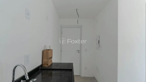 Image 7 - 1015440