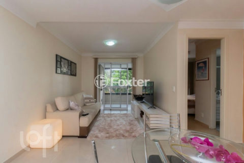 Image 2 - 1015446