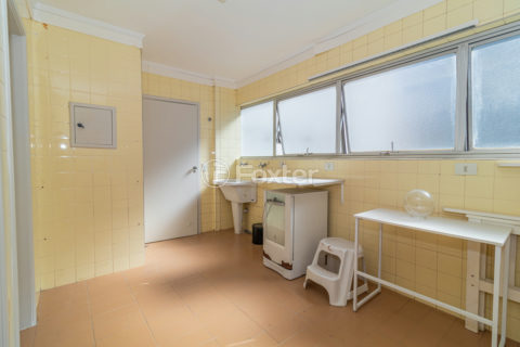 Image 34 - 1015534