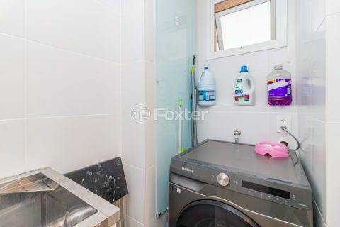 Image 28 - 1015542