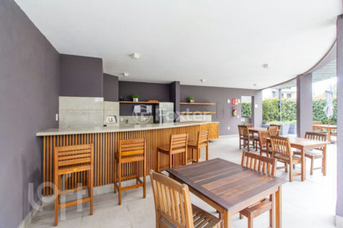 Image 23 - 1015556