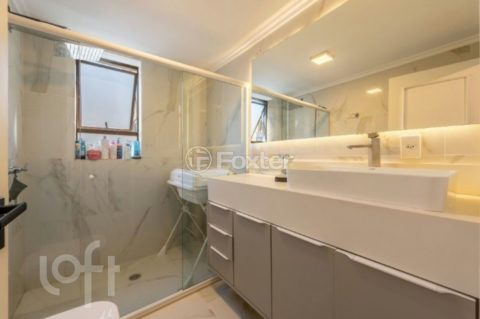 Image 18 - 1015569