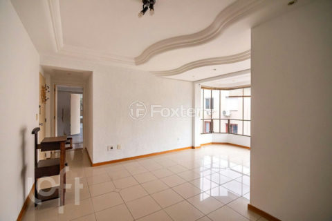 Image 23 - 1015581