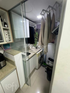 Image 1 - 1015589