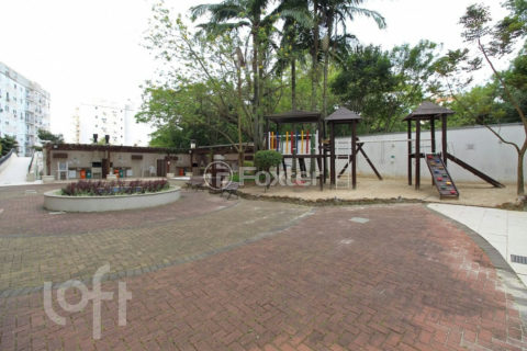 Image 28 - 1015593