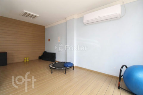 Image 37 - 1015593