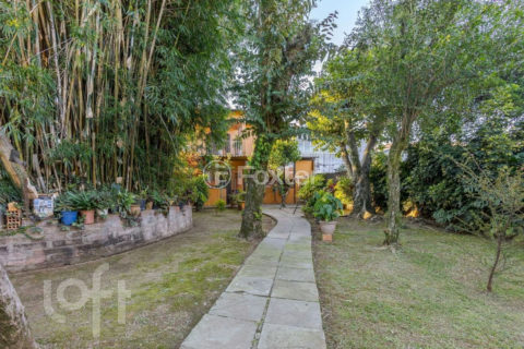 Image 32 - 1015659