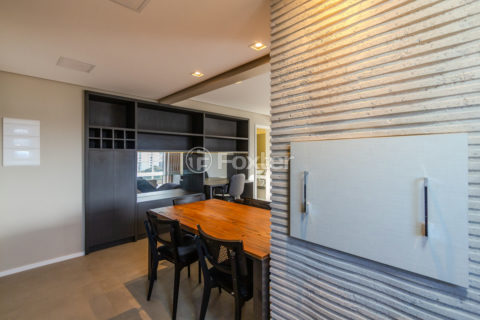 Image 7 - 1015663