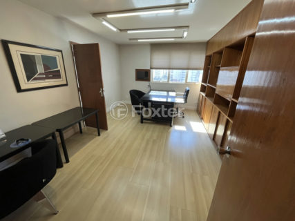 Image 4 - 1015667