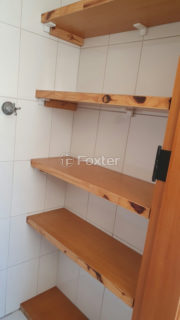 Image 8 - 1015686