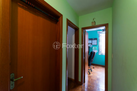 Image 21 - 1015691