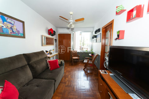 Image 4 - 1015691