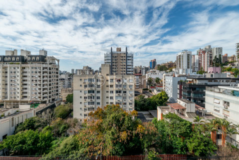 Image 4 - 1015705