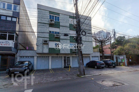 Image 32 - 1015709