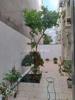 Image 20 - 1015709