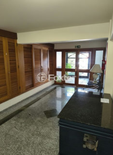 Image 48 - 1015710