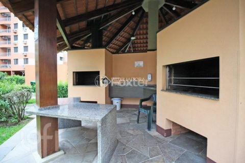 Image 26 - 1015737