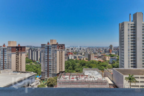 Image 22 - 1015739