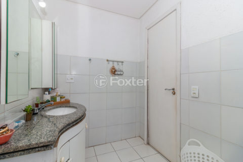 Image 35 - 1015755