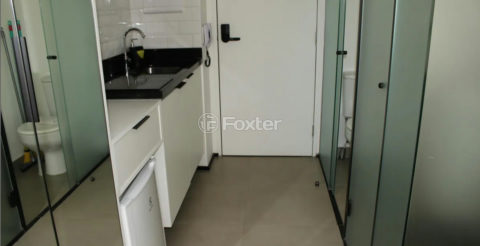Image 1 - 1015763