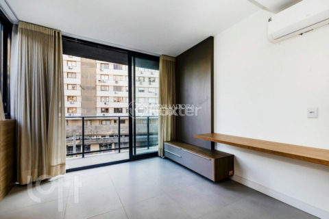 Image 2 - 1015769