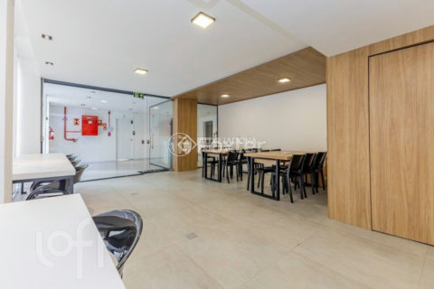 Image 34 - 1015769