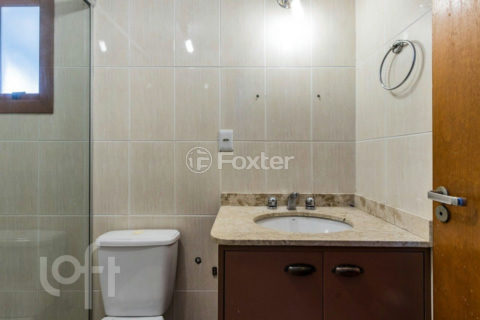 Image 4 - 1015777