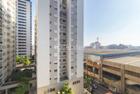 Image 7 - 1015778